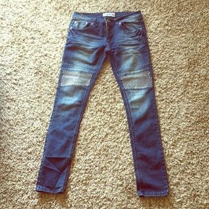 Skinny studded jeans 9/10